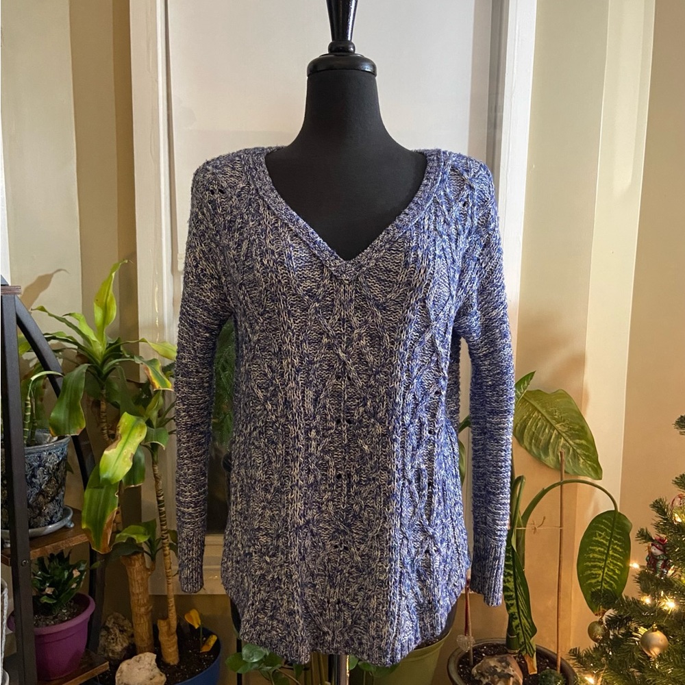 American Eagle Blue Sweater